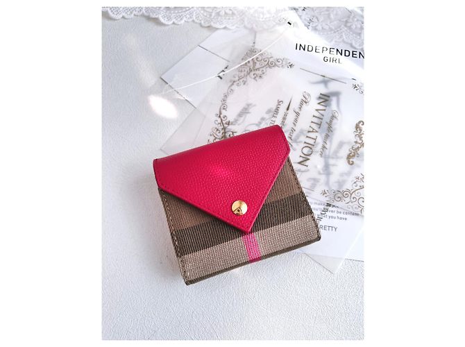 Burberry Lila Klapperbörse Rot - Ansicht 2