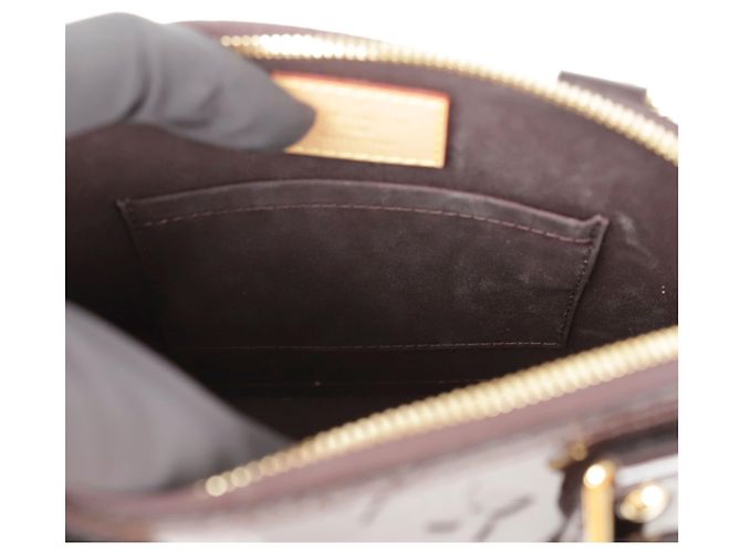 Louis Vuitton Alma BB Schultertasche Rot - Ansicht 9