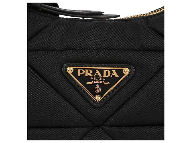 Prada Borsa hobo in nylon imbottito per donne Nero - vista 9