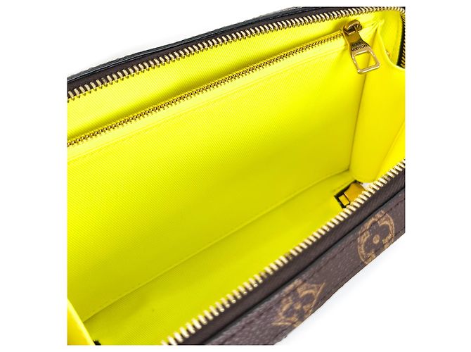 Louis Vuitton Borsa a tracolla Kusang da donna Kusama Yayoi bianca - vista 23