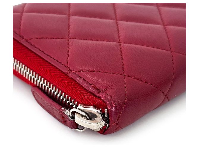 Chanel Damen Geldbörse aus silberplattiertem, gesteppte Lammleder mit CC-Logo - Rot - Ansicht 5