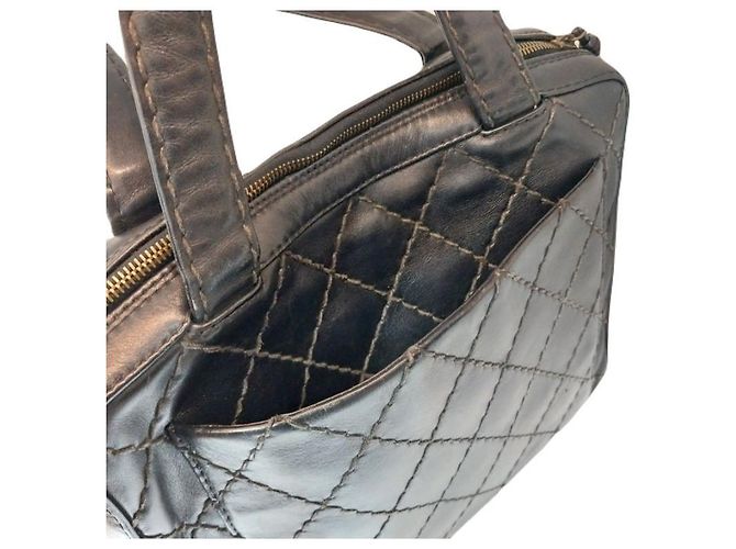 Chanel Schwarze Wildstich Coco Tote Bag aus Leder - Ansicht 2