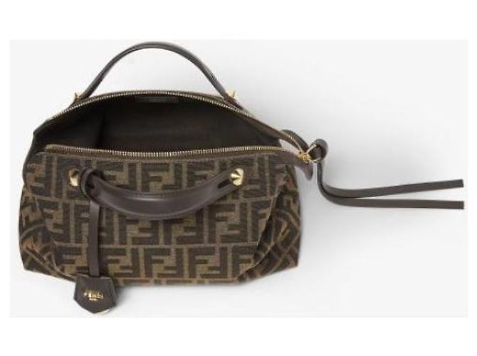 Fendi Bolsa Soft Medium Marrom - vista 7