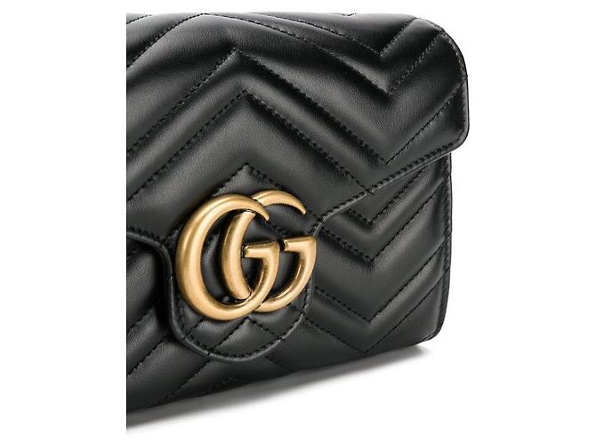 Gucci Borsa a spalla mini Marmont trapuntata con catena Nero - vista 4