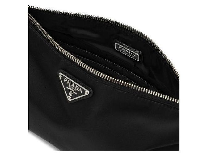 Prada Borsa Clutch in Re-Nylon Nera Nero - vista 5