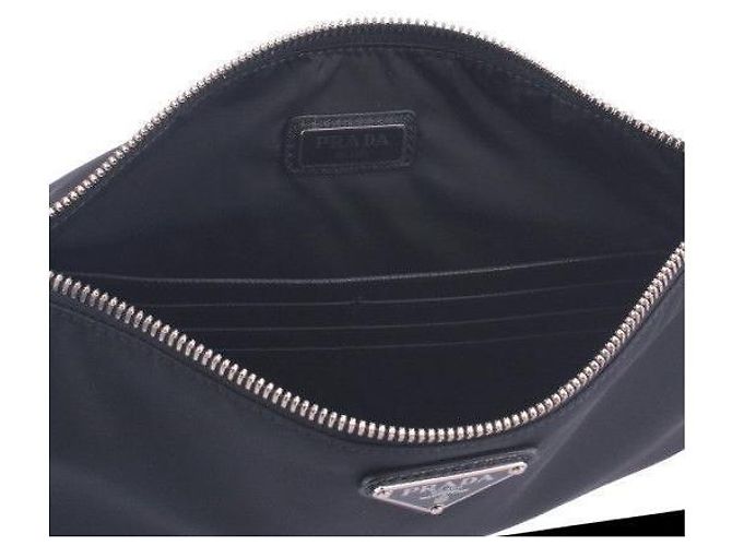 Prada Borsa Clutch in Re-Nylon Nera Nero - vista 8