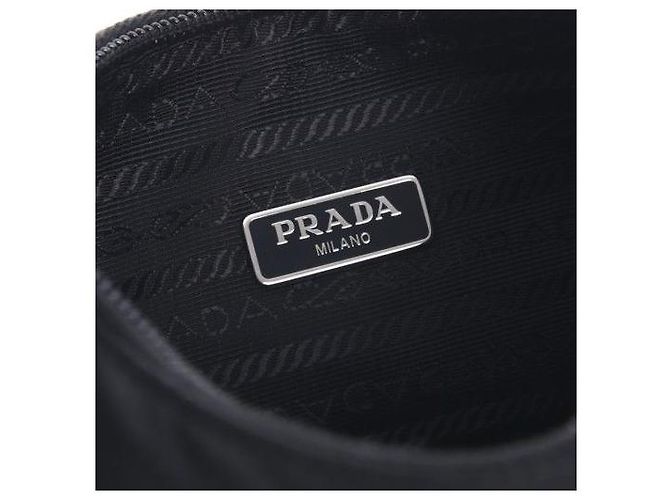 Prada Borsa Hobo in Tessuto Nylon Nero - vista 11
