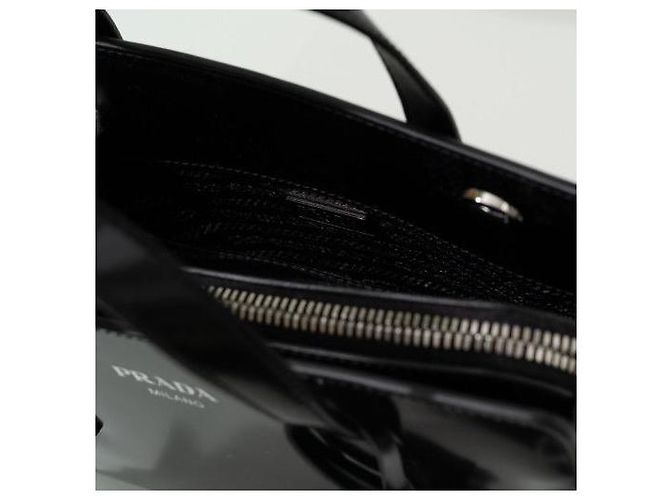 Prada Borsa tote spazzolata Re-Edition: Nero - vista 11