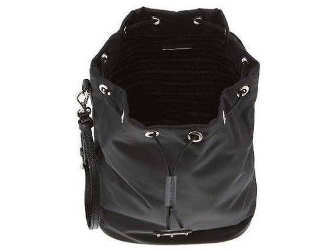Prada Pochette Strap Re-Nylon - vista 9