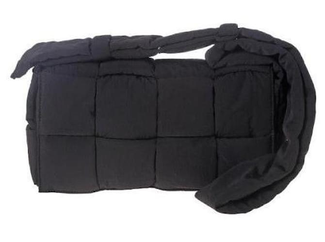Bottega Veneta Borsa a tracolla Cassette Padding Tech Nera Nero - vista 7