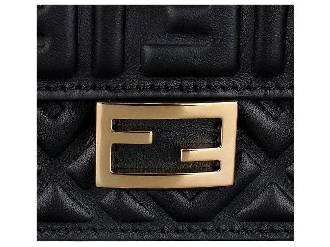 Fendi Borsa a spalla Baguette con catena Nera AAJD Nero - vista 11