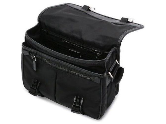 Prada Borsa a Spalla Messenger in Re-Nylon Nero - vista 9