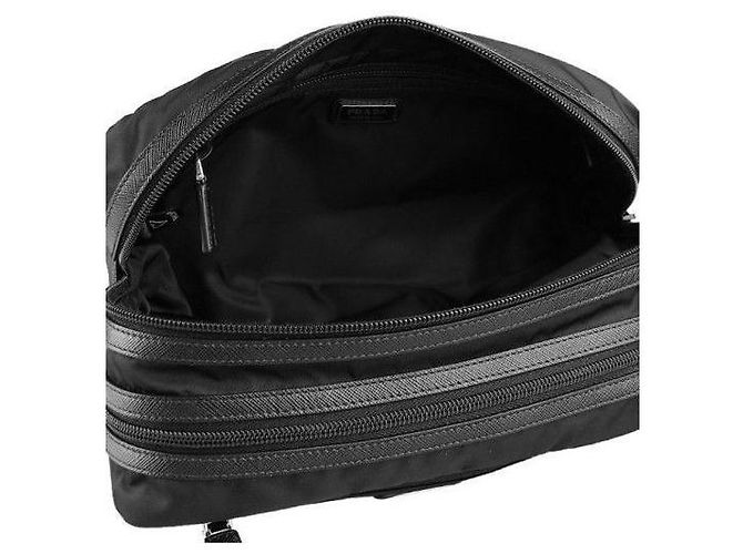 Prada Bolsa de nylon com logo triangular Preto - vista 5