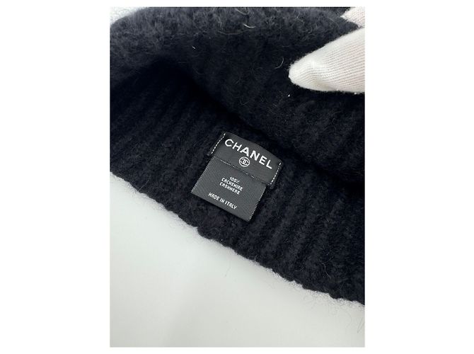Chanel Schwarze Cashmere-Mütze mit CC-Logo Unisex - Ansicht 4