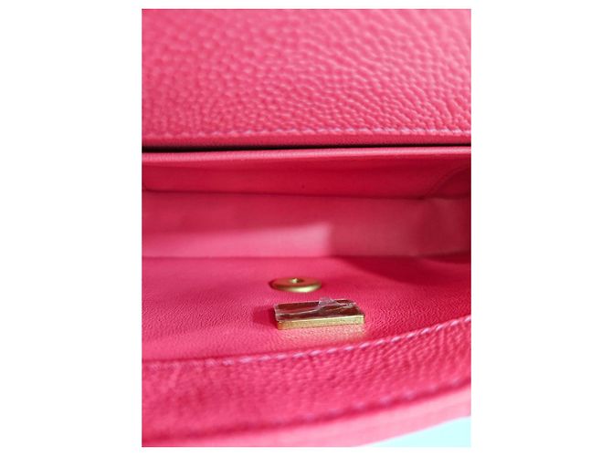 Chanel Nuova Mini Borsa a Tracolla Caviar Cuore con Catena Rosa - vista 8
