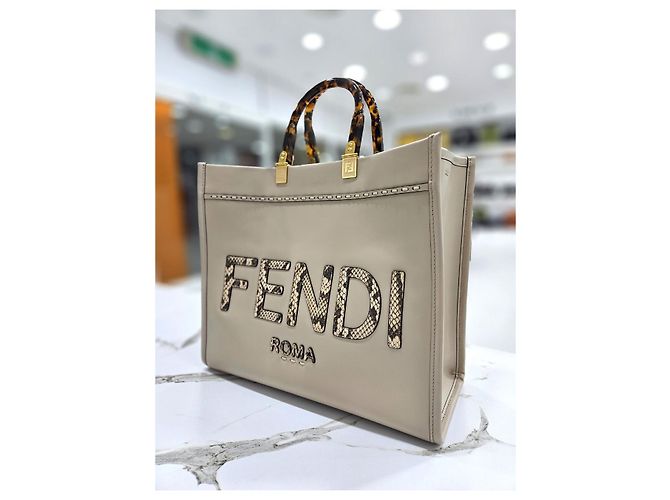 Fendi Borsa tote e a spalla media Sunshine in grigio piccione Marrone - vista 3