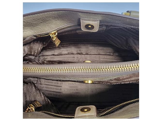 Prada Vitello Shine Gold Tote Bag Marrone - vista 7