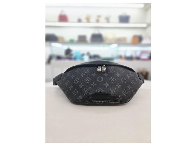 Louis Vuitton Riñonera Discovery PM Bandolera Grado de Exhibición Año Negro - vista 7