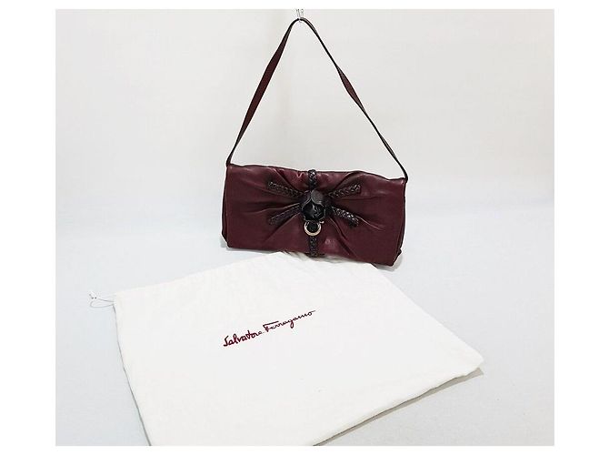 Salvatore Ferragamo Borsa a Spalla Gancini Rosa Rosso - vista 10