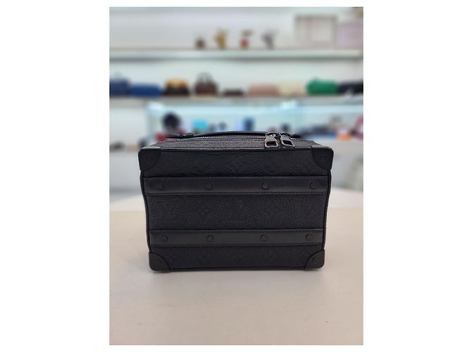 Louis Vuitton Trousse Trunk Morbida Nera Crossbody Nero - vista 10