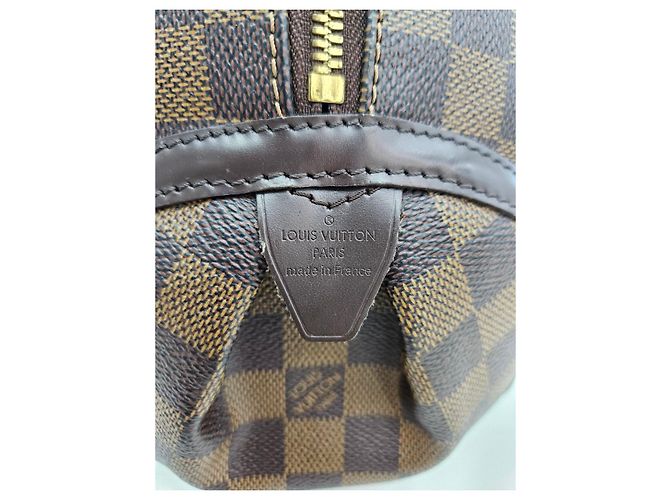 Louis Vuitton Borsa a Spalla Livington Damier Ébène PM Marrone - vista 17