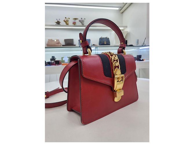 Gucci Mini Borsa Silvi Rossa Tote e Crossbody Rosso - vista 4