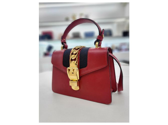 Gucci Mini Borsa Silvi Rossa Tote e Crossbody Rosso - vista 9