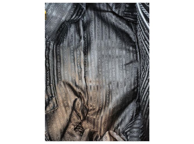 Tote Prada Napa Gofer Tragetasche Schwarz - Ansicht 24