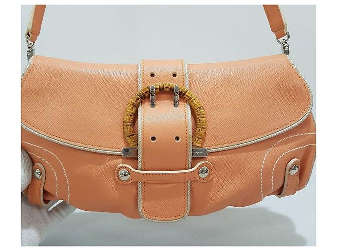 Salvatore Ferragamo Borsa a spalla con ornamento Gancini Arancione - vista 3