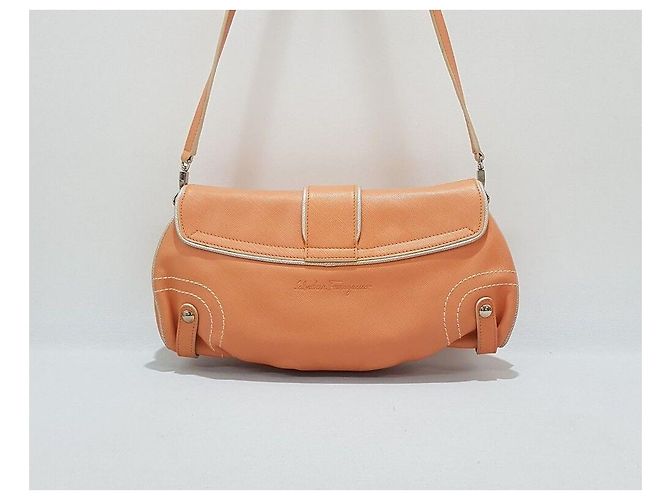 Salvatore Ferragamo Borsa a spalla con ornamento Gancini Arancione - vista 5