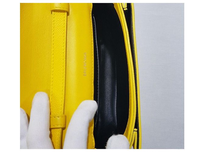 Balenciaga Borsa a tracolla Black Bill Day Giallo - vista 9