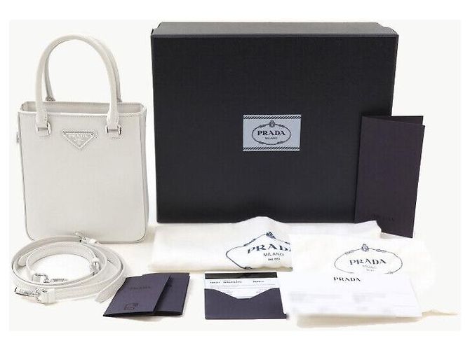 Prada Tote Bag aus gebürstetem Emaille in Weiß - Ansicht 8