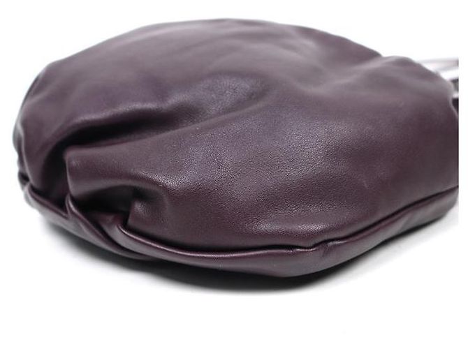 Bottega Veneta Mini bolsa bulbo de couro roxa - vista 10