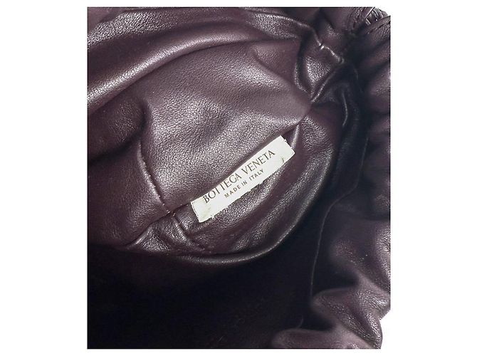 Bottega Veneta Mini bolsa bulbo de couro roxa - vista 6