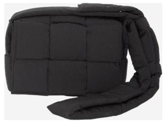 Cassette Bottega Veneta Pequena bolsa transversal acolchoada de tech Preto - vista 5
