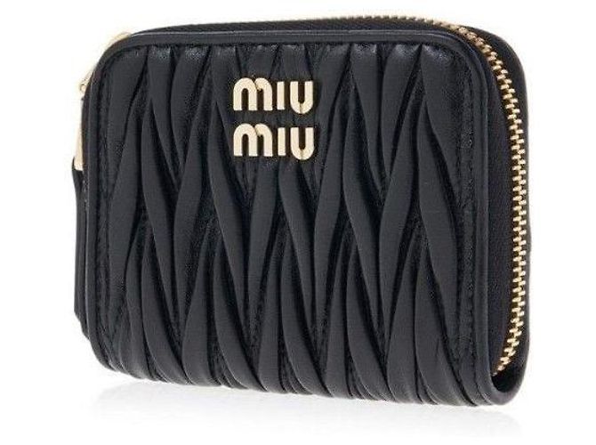 Miu Miu Schwarze gesteppte Napa-Münzbörse mit Stempel: AFPP - Ansicht 3