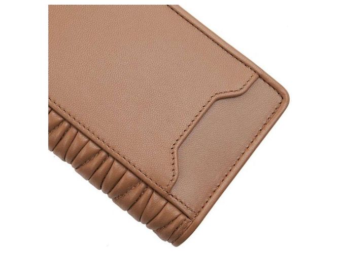 Miu Miu Tarjetero Matelassé AFPP Marrón Castaño - vista 6