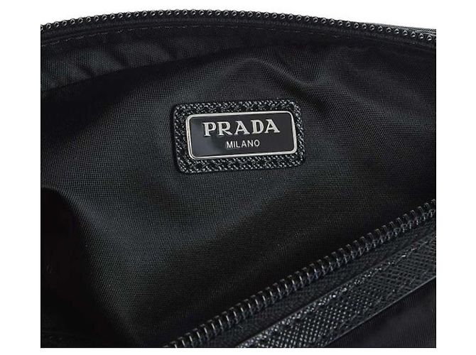 Prada Borsa Pouch in Saffiano Re-Nylon Nero - vista 8