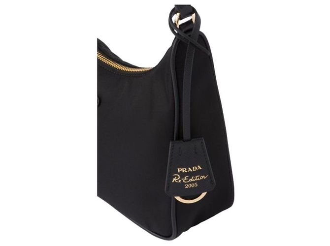 Prada Borsa Mini in Nylon Re-edizione Nero - vista 7