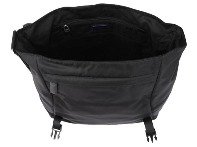 Prada Borsa a tracolla in nylon leggero Nero - vista 7