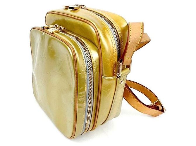 Louis Vuitton Borsa a tracolla Wuster in vernice monogramma Giallo - vista 3