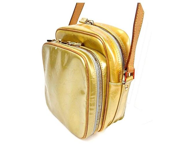 Louis Vuitton Borsa a tracolla Wuster in vernice monogramma Giallo - vista 4