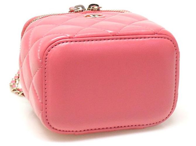 Vanity Chanel Mini bolsa cruzada de couro de cordeiro rosa com corrente dourada e caixa clássica para cosméticos - vista 5