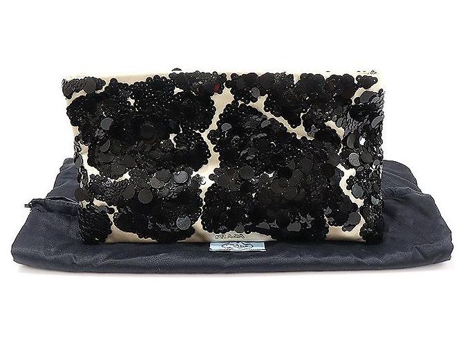 Prada Beige Satin Clutch mit schwarzen Paillettenblumen Braun - Ansicht 2