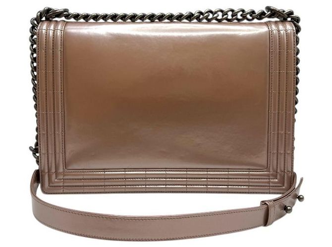 Boy Chanel Borsa a spalla grande con pattina in vernice rosa - vista 4