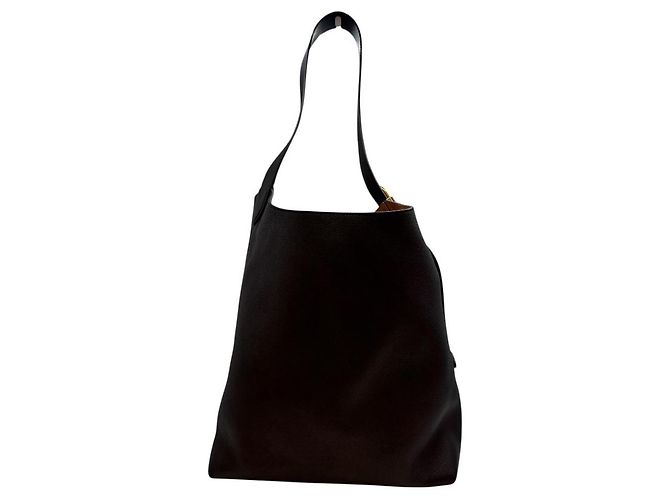 Louis Vuitton Borsa a Spalla Low Key Hobo MM Nera Nero - vista 4