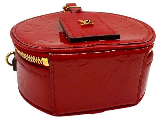 Louis Vuitton Borsa a tracolla mini Bouatte Sapo in vernice rossa Rosso - vista 7