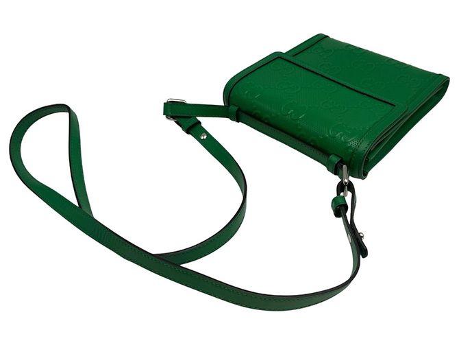 Gucci Sac messager en cuir embossé GG vert - vue 6