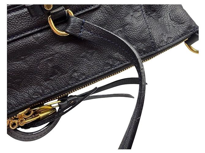 Louis Vuitton Borsa a Spalla Amprente Lumineux PM Nera Nero - vista 10