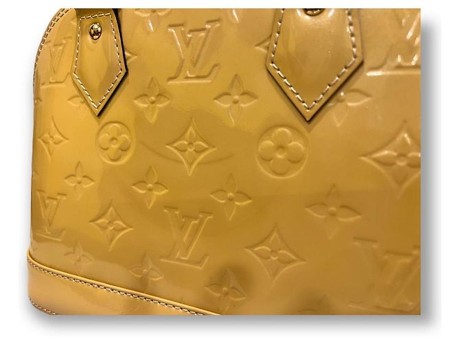 Louis Vuitton Borsa Tote Vernis Alma BB Giallo - vista 6